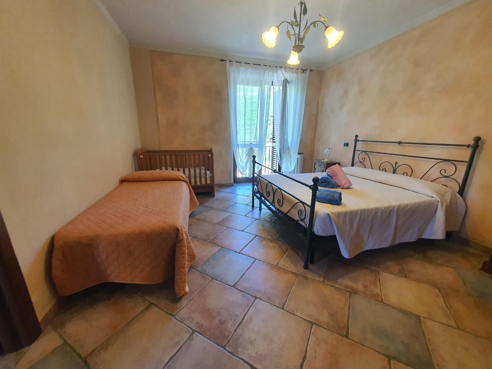 Agriturismo Cascina L'Arche Санто-Стефано-Бельбо Экстерьер фото