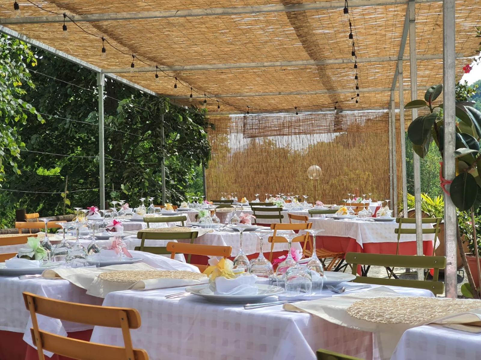 Agriturismo Cascina L'Arche Санто-Стефано-Бельбо Экстерьер фото